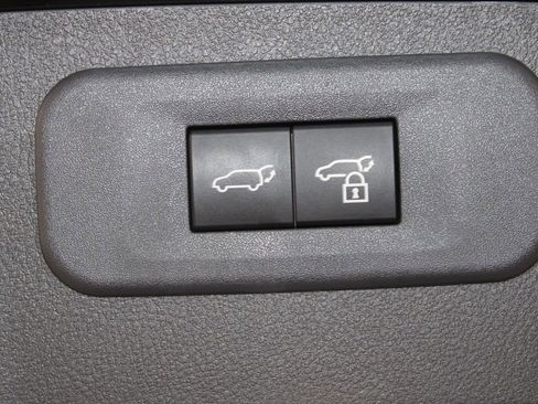 Used 2024 Lexus NX 250 FWD w/ Towing Package (2000 Lbs) image 14