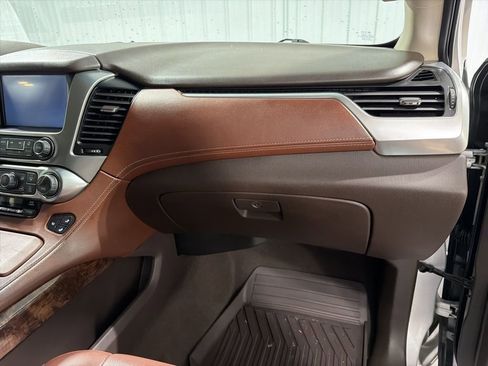 Used 2019 Chevrolet Suburban Premier w/ RST 6.2L Performance Edition image 24