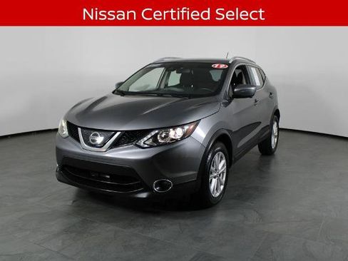 Certified 2019 Nissan Rogue Sport SV w/ Technology Package FWD image 2