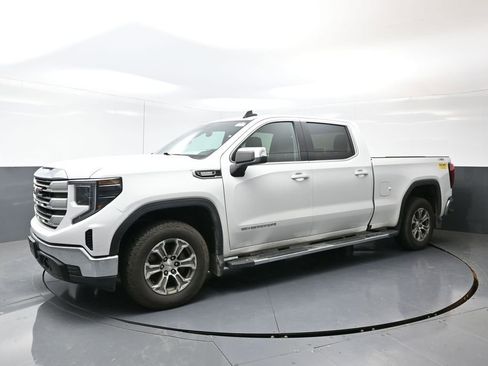 Used 2022 GMC Sierra 1500 SLE image 10