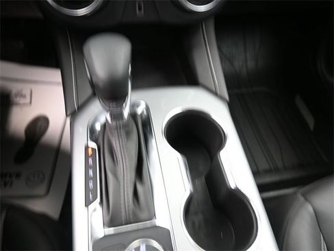 Used 2023 Chevrolet Blazer LT w/ LPO, Black Grille Bar Package image 11