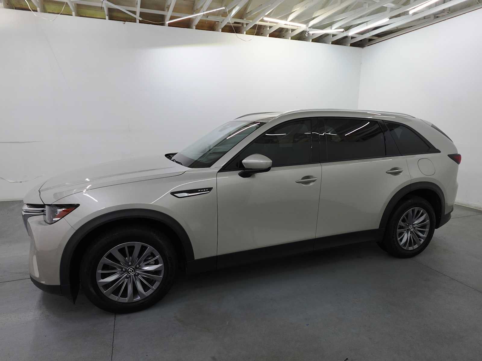 Used 2024 MAZDA CX-90 Plug-In Hybrid w/ Preferred AWD/4WD image 8