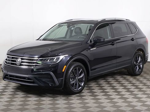 Used 2022 Volkswagen Tiguan SE FWD image 8