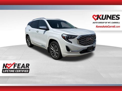 Used 2020 GMC Terrain Denali w/ Denali Premium Package AWD/4WD image 1