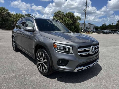Used 2022 Mercedes-Benz GLB 250 image 10