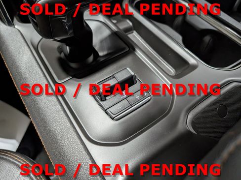 Used 2024 GMC Sierra 1500 AT4 w/ AT4 Premium Package image 29