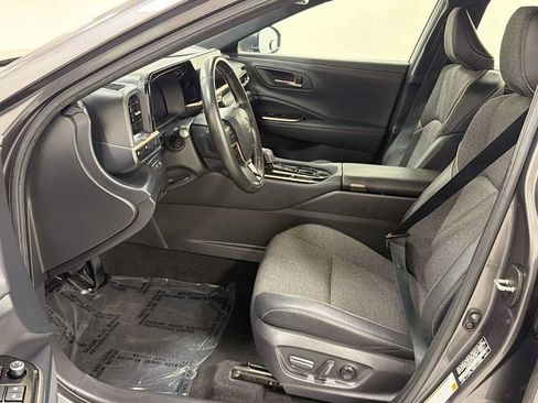 Certified 2024 Toyota Crown AWD/4WD image 13