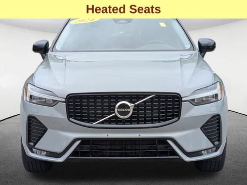 Used 2024 Volvo XC60 B5 Core w/ Protection Package Premier AWD/4WD image 12