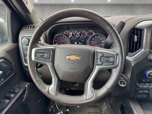 Certified 2022 Chevrolet Silverado 1500 LTZ AWD/4WD image 18