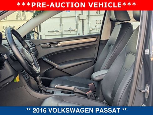 Used 2016 Volkswagen Passat 1.8T R-Line FWD image 18