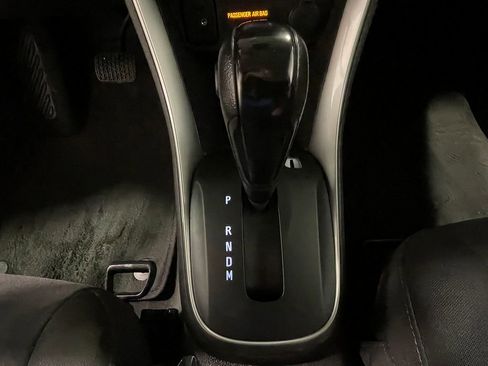 Used 2019 Chevrolet Trax LS FWD image 32