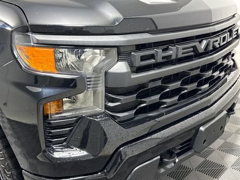 Used 2022 Chevrolet Silverado 1500 Custom Trail Boss w/ Midnight Edition AWD/4WD image 12