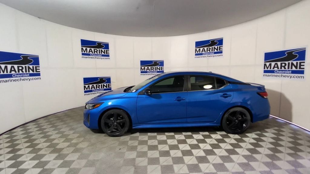 Used 2024 Nissan Sentra SR FWD image 7