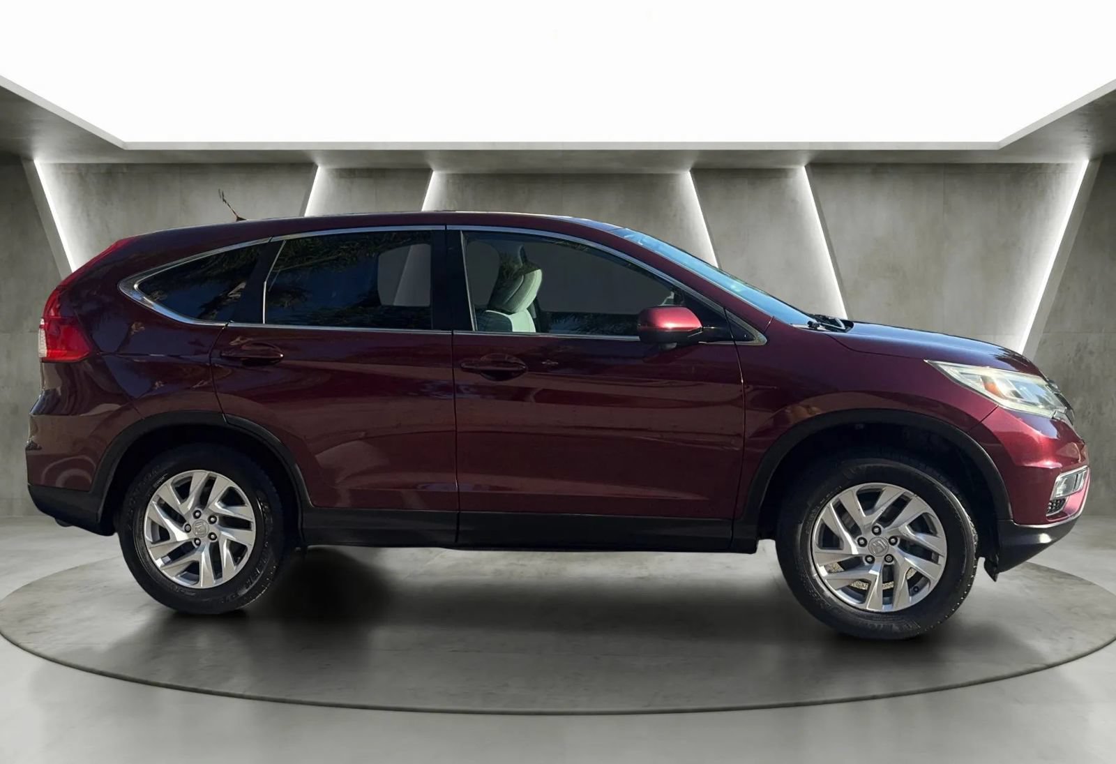 Used 2015 Honda CR-V EX image 2