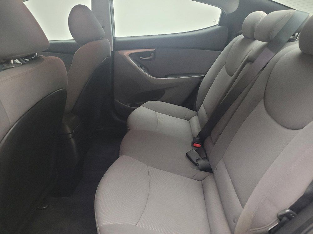 Used 2014 Hyundai Elantra SE w/ Option Group 02 FWD image 18