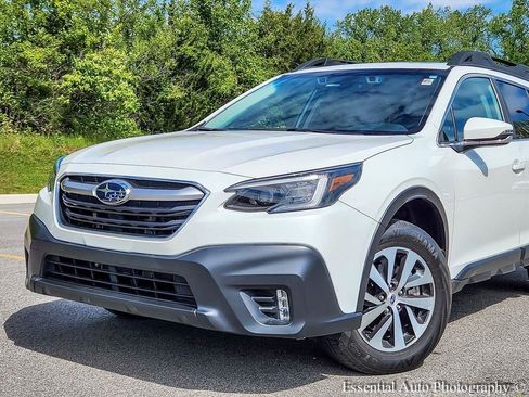 Used 2020 Subaru Outback Premium w/ Popular Package #1 AWD/4WD image 2