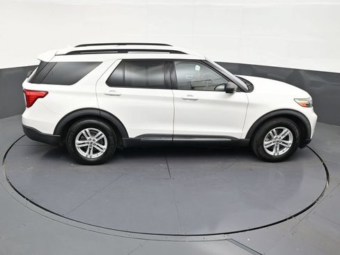 Used 2020 Ford Explorer XLT w/ Equipment Group 202A RWD image 17