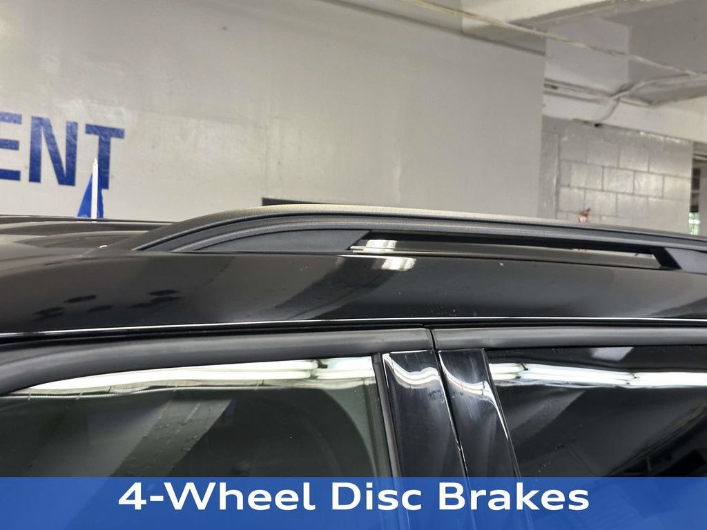 Used 2024 Ford Explorer ST-Line w/ Class IV Trailer Tow Package AWD/4WD image 29