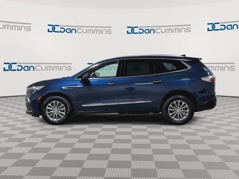 Used 2023 Buick Enclave Essence FWD image 5