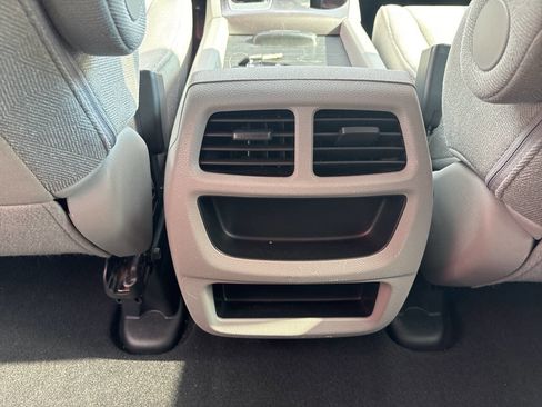 Used 2019 Honda Pilot LX image 21