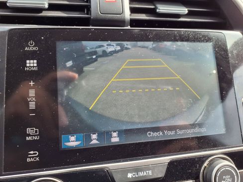 Used 2017 Honda Civic EX image 6