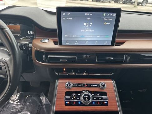 Certified 2023 Lincoln Aviator Reserve w/ Equipment Group 201A image 19