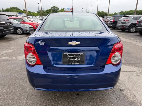 Used 2013 Chevrolet Sonic LS FWD image 4
