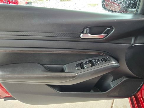 Used 2020 Nissan Altima 2.5 SR w/ Premium Package FWD image 22
