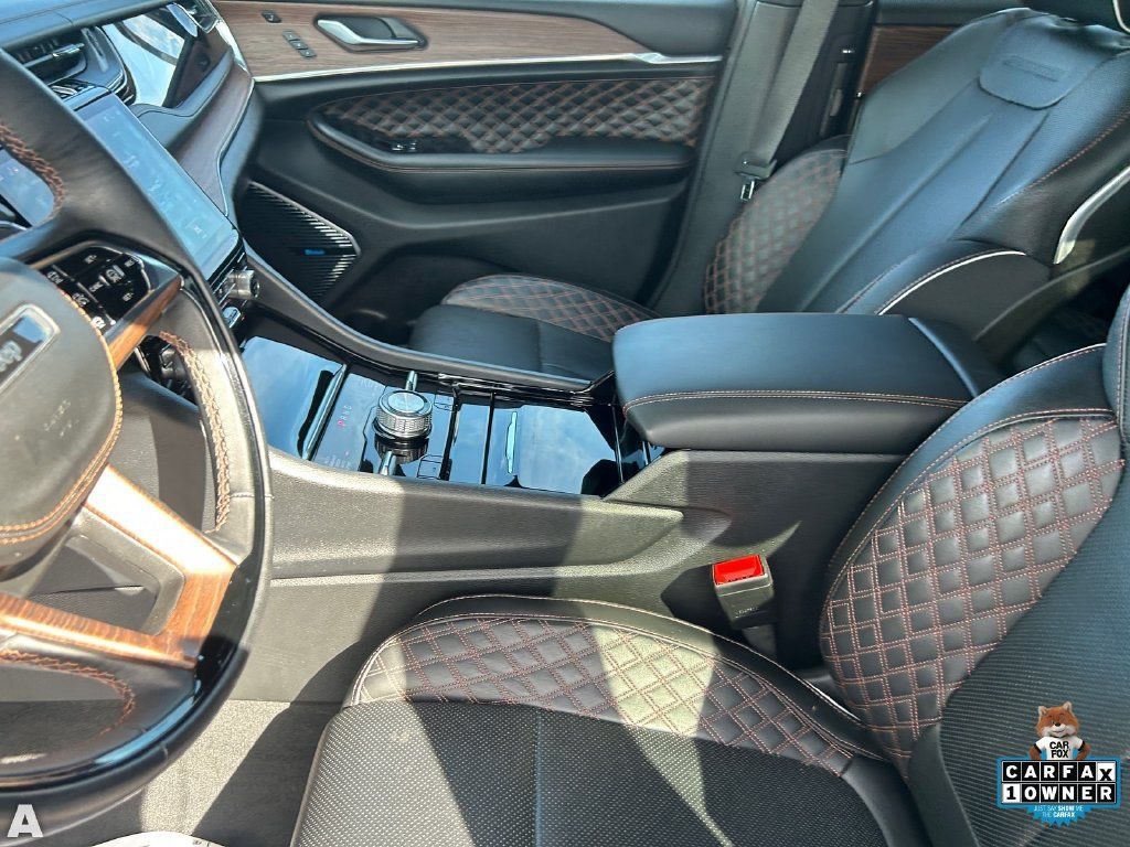 Certified 2023 Jeep Grand Cherokee L Summit w/ Advanced Protech Group IV AWD/4WD image 19