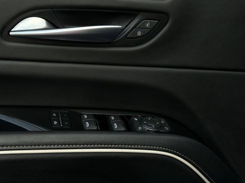 Used 2023 Cadillac Escalade Sport AWD/4WD image 15