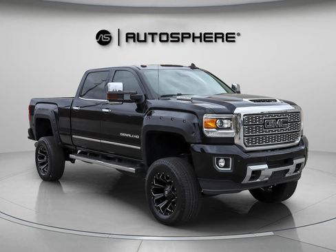 Used 2019 GMC Sierra 2500 Denali image 12