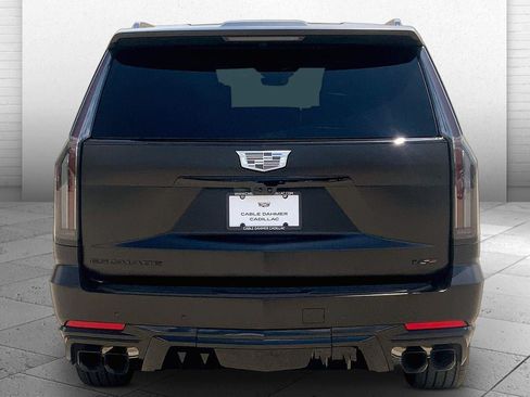 Certified 2026 Cadillac Escalade ESV V w/ LPO, ONYX Package AWD/4WD image 3