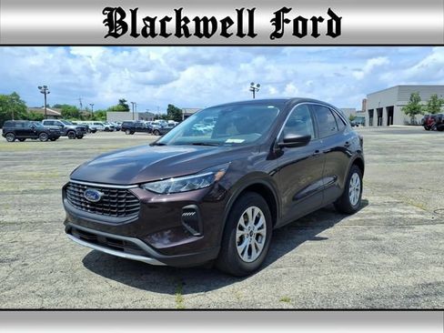 Used 2023 Ford Escape Active AWD/4WD image 1