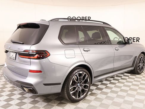 Used 2023 BMW X7 xDrive40i w/ M Sport Package image 23