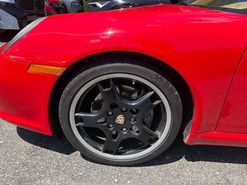 Used 2010 Porsche 911 Cabriolet image 12
