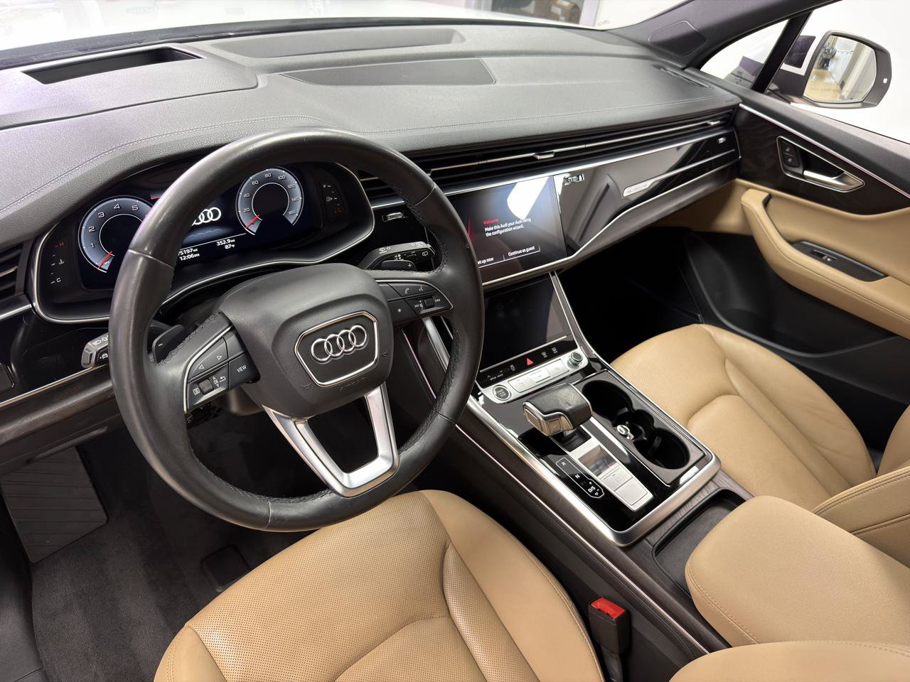 Used 2023 Audi Q7 3.0T Prestige w/ Prestige Package AWD/4WD image 26