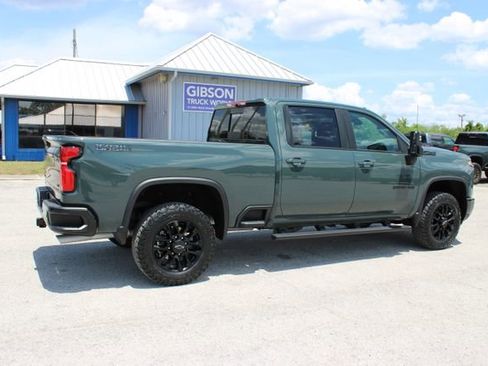 Used 2025 Chevrolet Silverado 2500 LT w/ Trail Boss Package AWD/4WD image 12