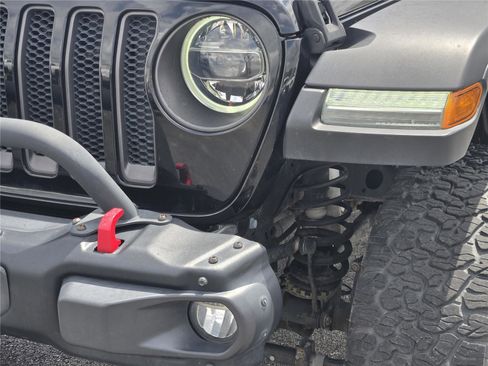 Used 2018 Jeep Wrangler Unlimited Rubicon AWD/4WD image 9