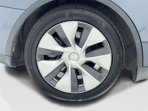 Used 2021 Tesla Model Y 2WD image 54