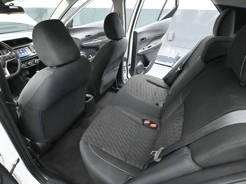 Used 2021 Nissan Kicks S image 35