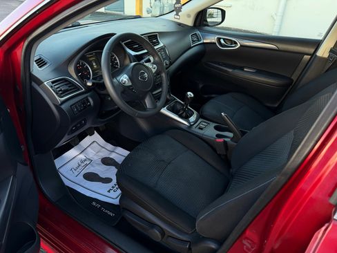 Used 2017 Nissan Sentra SR Turbo FWD image 7