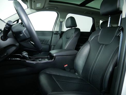 Certified 2023 Kia Sorento SX AWD/4WD image 17
