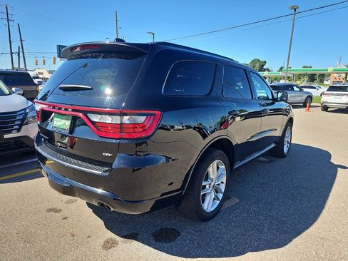 Used 2024 Dodge Durango GT AWD/4WD image 3