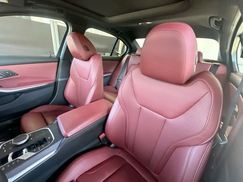 Used 2025 BMW 330i Sedan RWD image 14