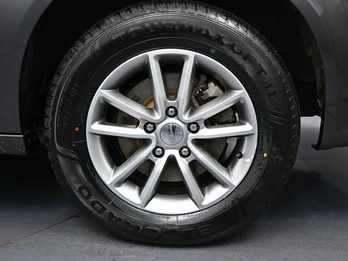 Used 2017 Dodge Grand Caravan SE image 12