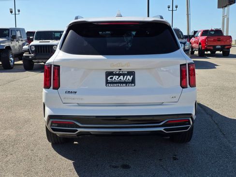 Used 2023 Kia Sorento SX image 6