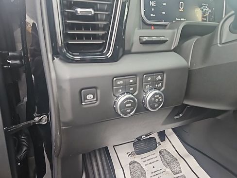 New 2026 GMC Sierra 2500 AT4 w/ Technology Package AWD/4WD image 11