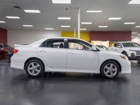 Used 2013 Toyota Corolla S FWD image 7