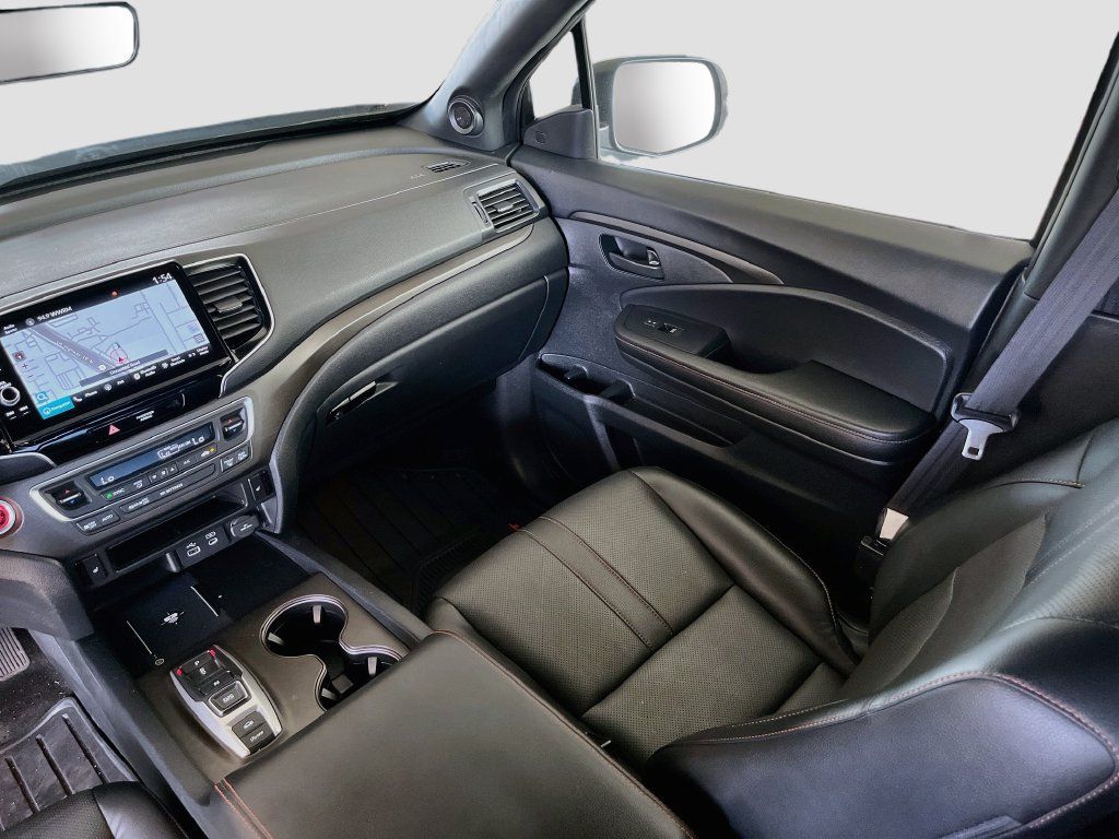 Used 2025 Honda Ridgeline TrailSport image 24