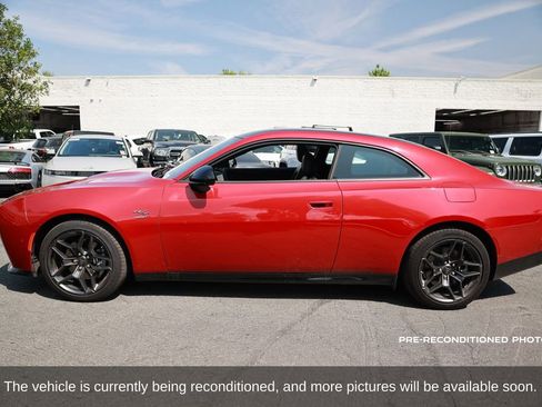 Used 2024 Dodge Charger R/T w/ Plus Group image 2